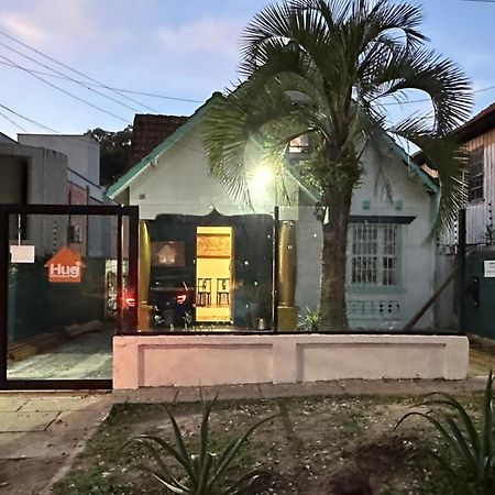 Hostel Hug Brasil Curitiba Bagian luar foto